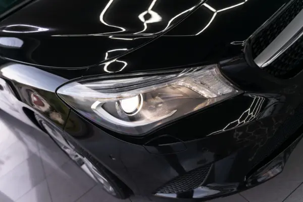 Mercedes-Benz CLA 200 d Urban 5