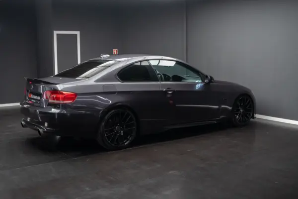BMW 320 d Coupe 9