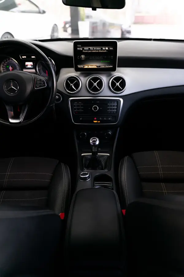 Mercedes-Benz CLA 200 d Urban 19