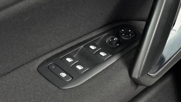 Peugeot 308 1.2 PureTech Style 17