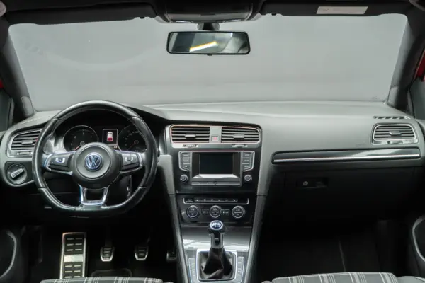 Volkswagen Golf 2.0 TDi GTD 14