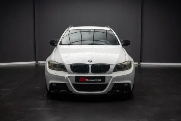 BMW 318 d Pack M 1