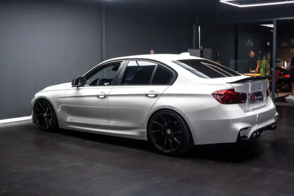 BMW 320 d Sport-Aut. 12