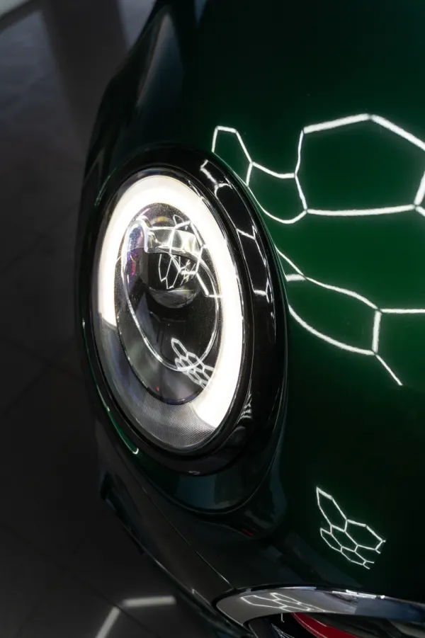 MINI 3 Portas John Cooper Works Plus Auto Desportiva 37