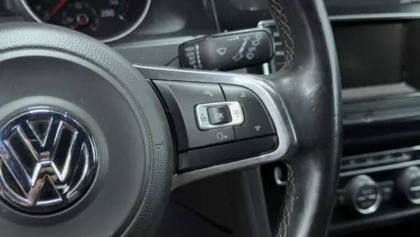 Volkswagen Golf 2.0 TDi GTD 25