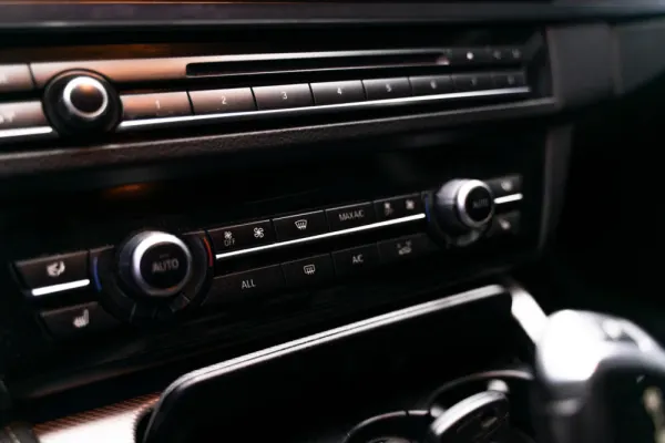 BMW 525 d Pack M Auto 32