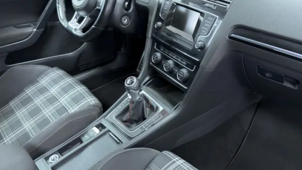 Volkswagen Golf 2.0 TDi GTD 16