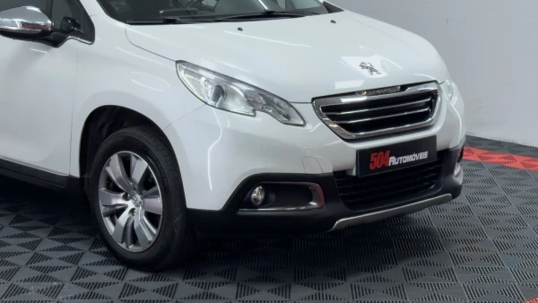 Peugeot 2008 1.2 PureTech Style 4