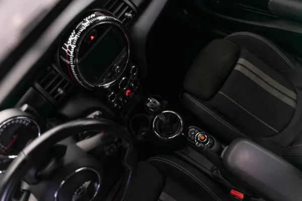 MINI 3 Portas John Cooper Works Plus Auto Desportiva 22