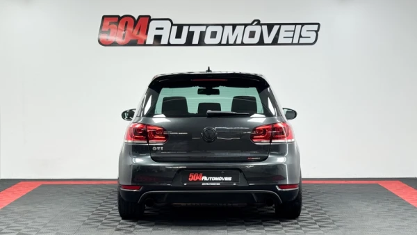 Volkswagen Golf 2.0 TSi GTI DSG 11
