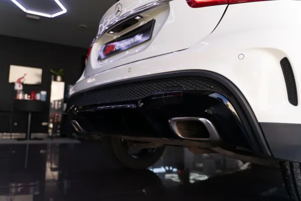 Mercedes-Benz GLA 220 d AMG Line 13