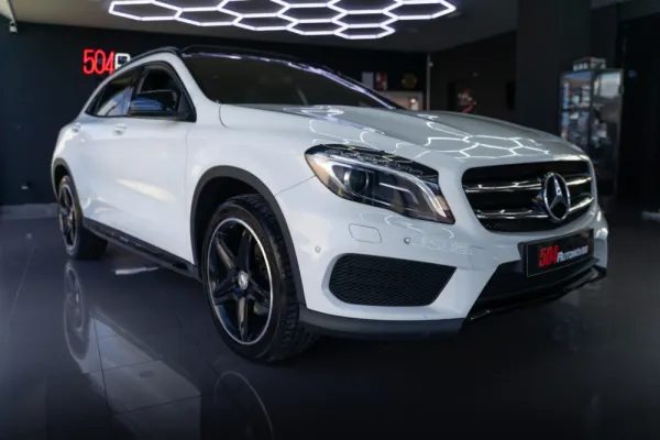 Mercedes-Benz GLA 220 d AMG Line 8