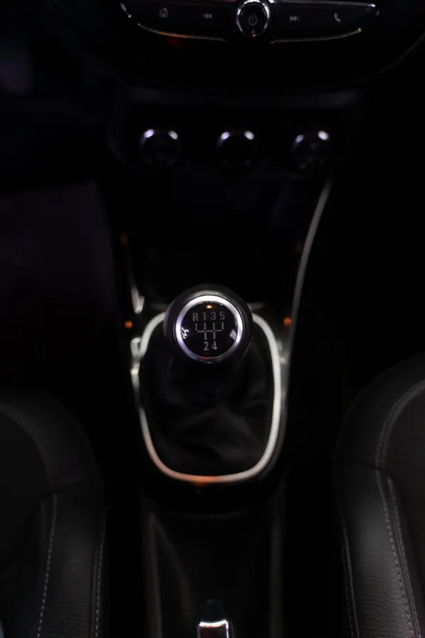 Opel Adam 1.2 Slam 8