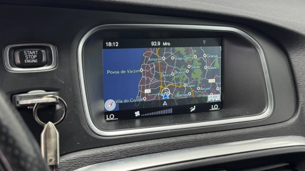 Volvo V40 1.6 D2 Eco R-Design 23