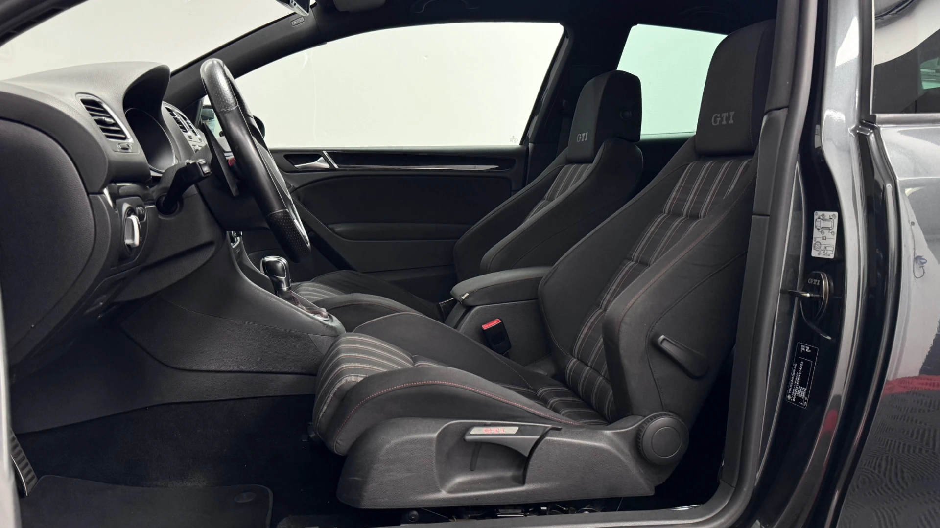 Volkswagen Golf 2.0 TSi GTI DSG 31