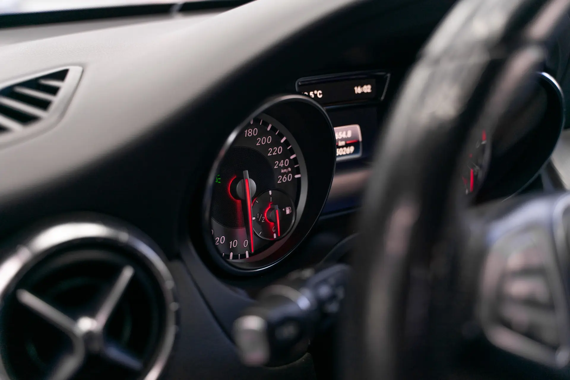 Mercedes-Benz CLA 200 d Urban 27