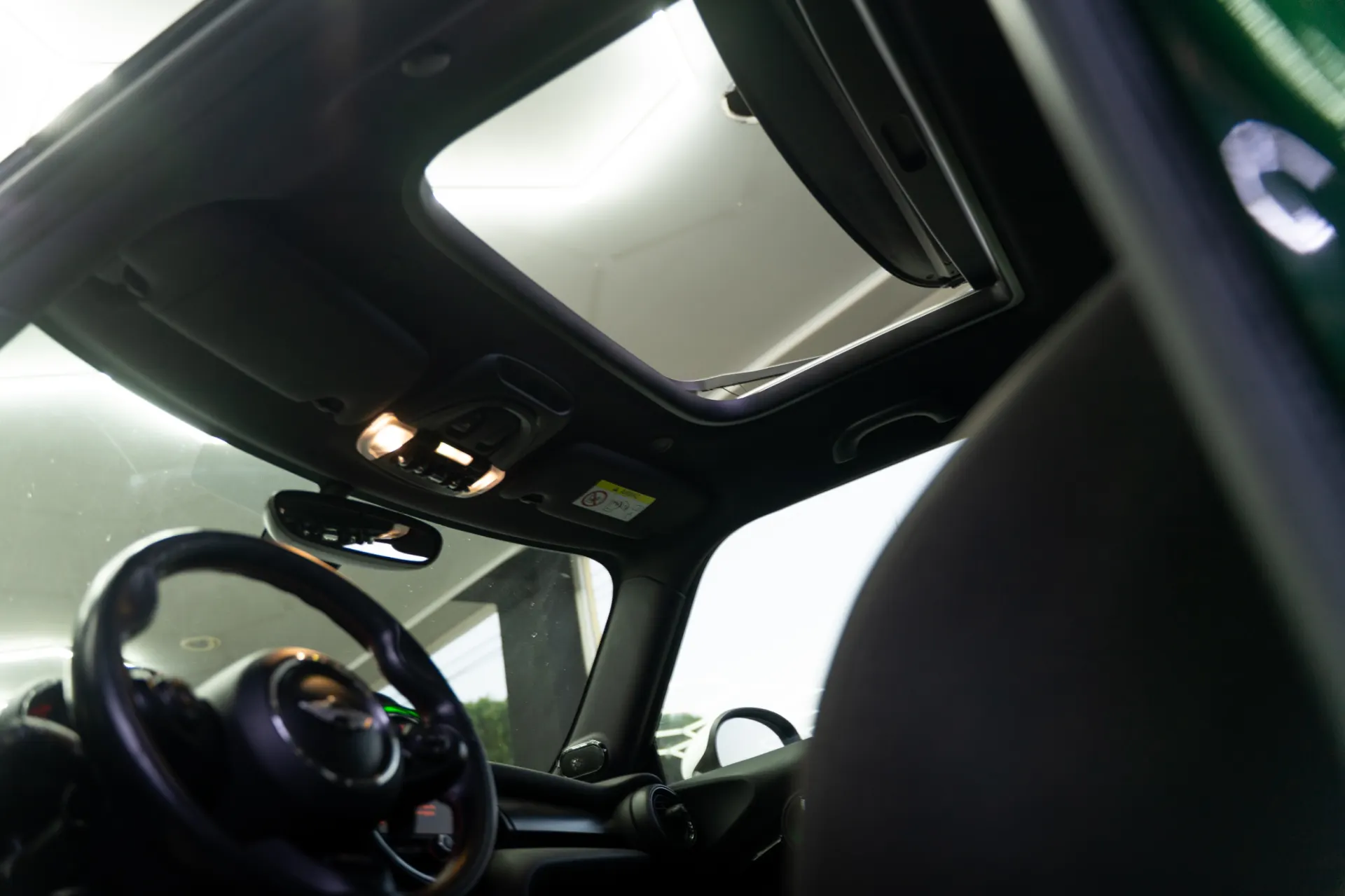 MINI 3 Portas John Cooper Works Plus Auto Desportiva 43