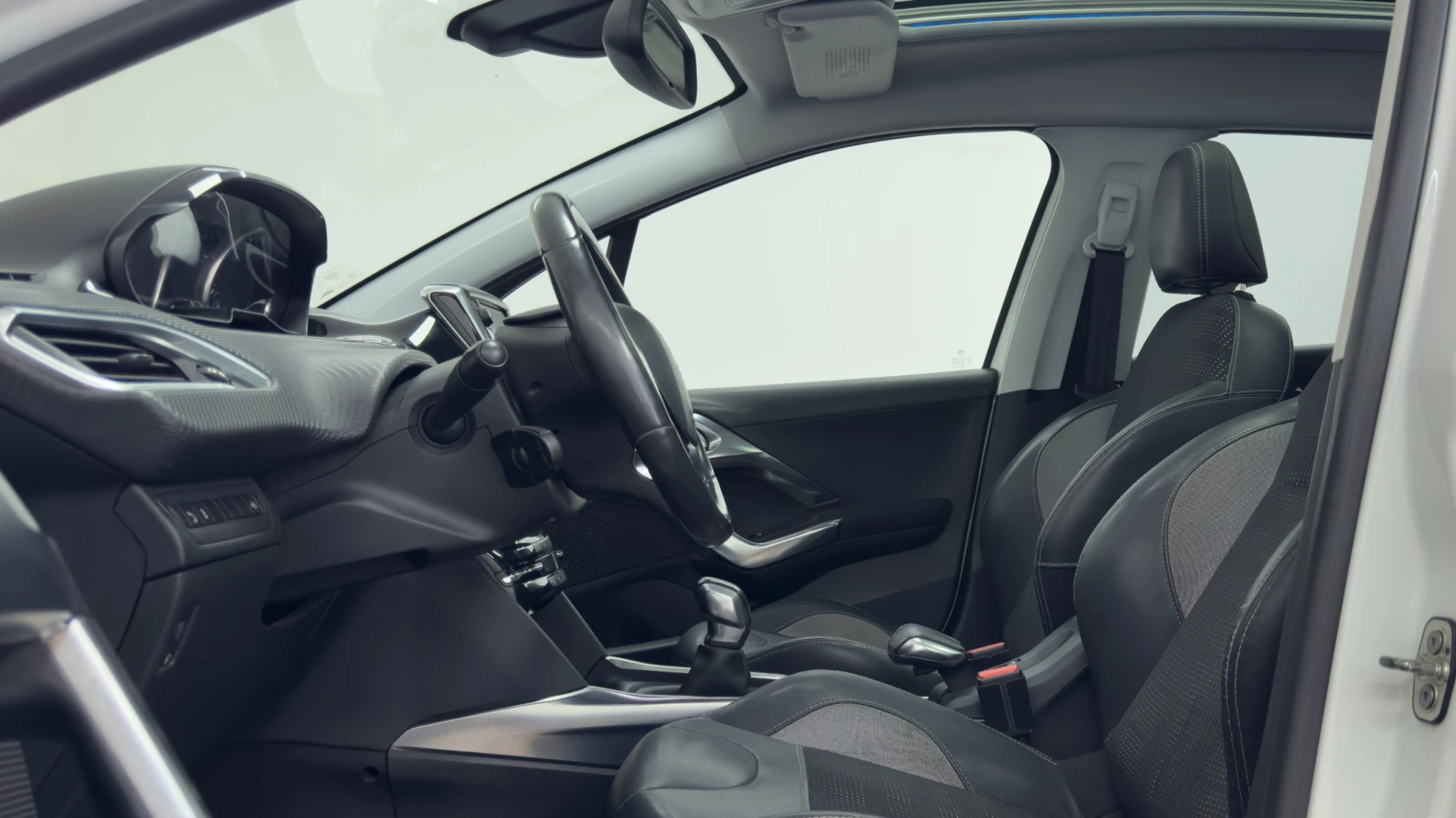Peugeot 2008 1.2 PureTech Style 18