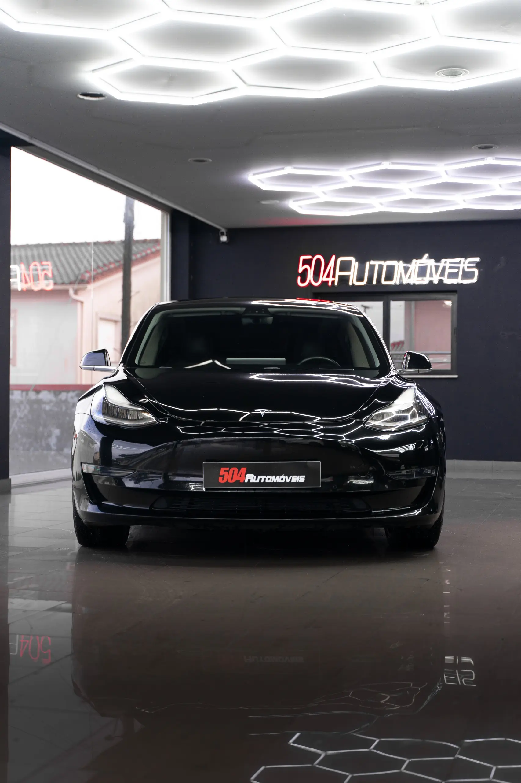 Tesla Model 3 Long Range AWD Dual Motor Performance 3