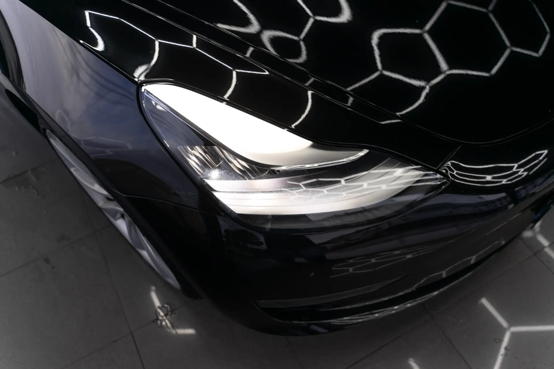 Tesla Model 3 Long Range AWD Dual Motor Performance 5