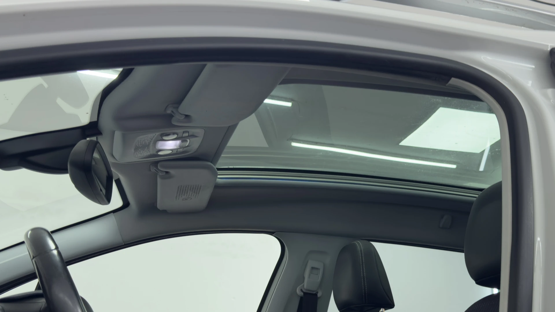 Peugeot 2008 1.2 PureTech Style 19