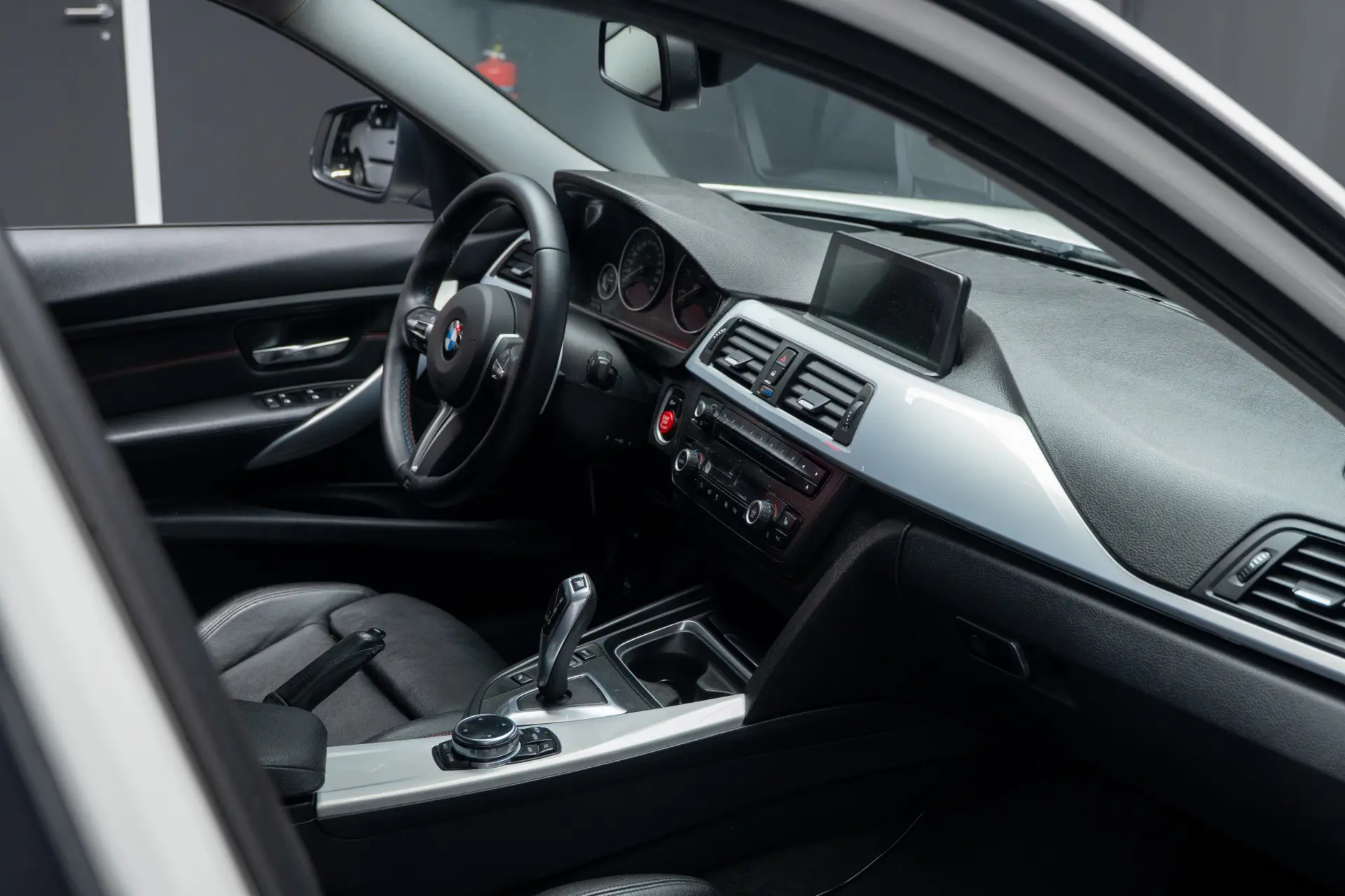 BMW 320 d Sport-Aut. 16