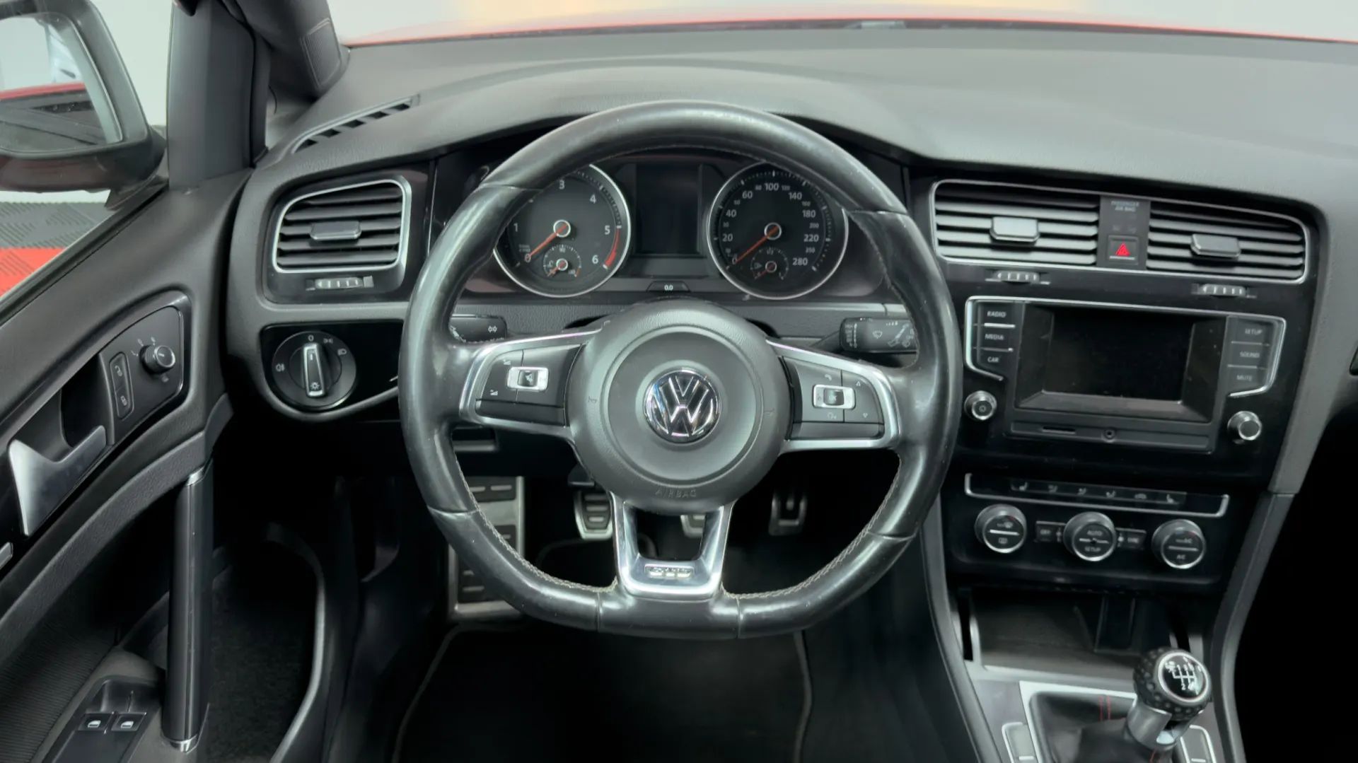 Volkswagen Golf 2.0 TDi GTD 29