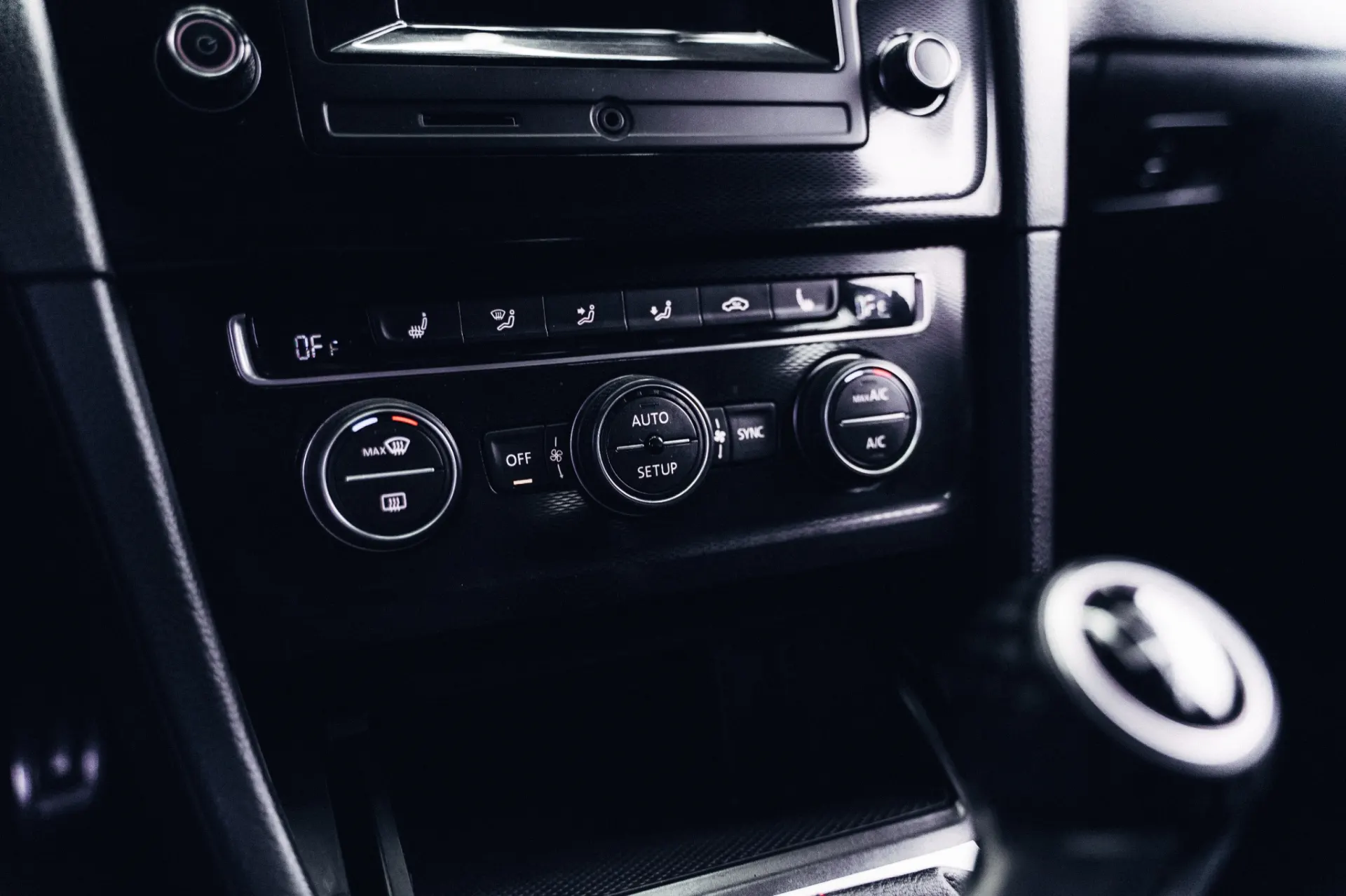 Volkswagen Golf 2.0 TDi GTD 21