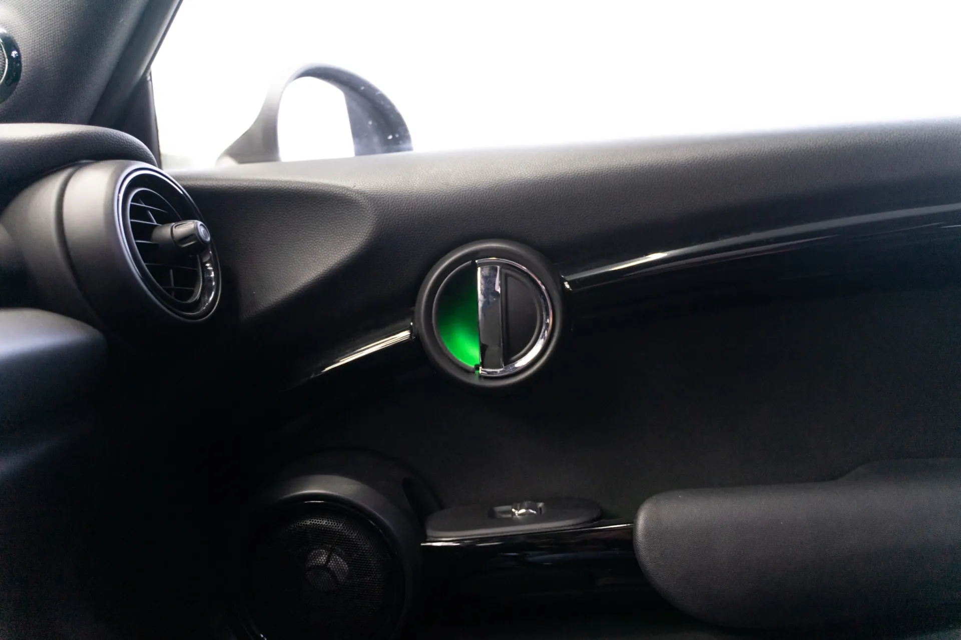 MINI 3 Portas John Cooper Works Plus Auto Desportiva 28