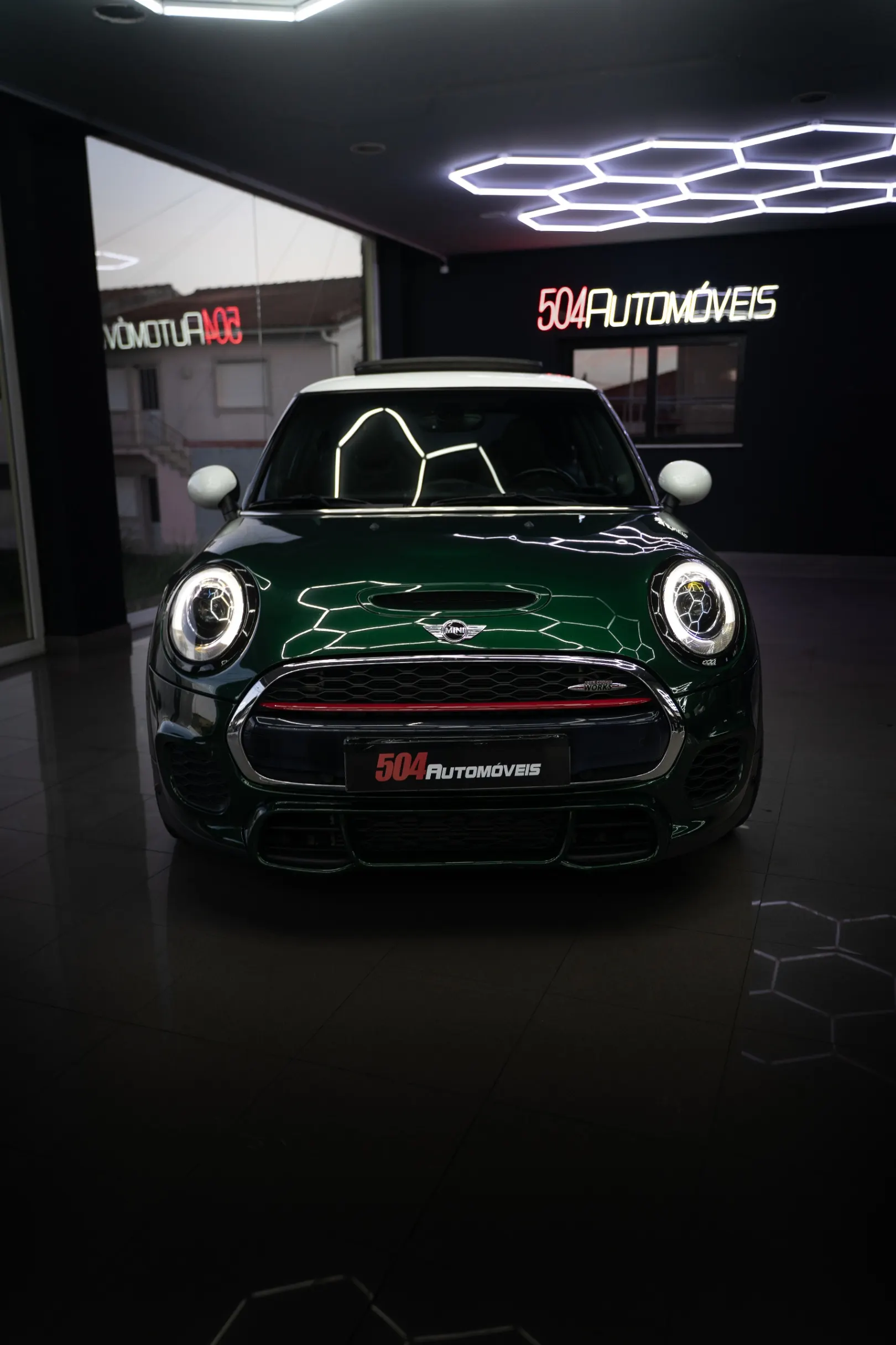MINI 3 Portas John Cooper Works Plus Auto Desportiva 40