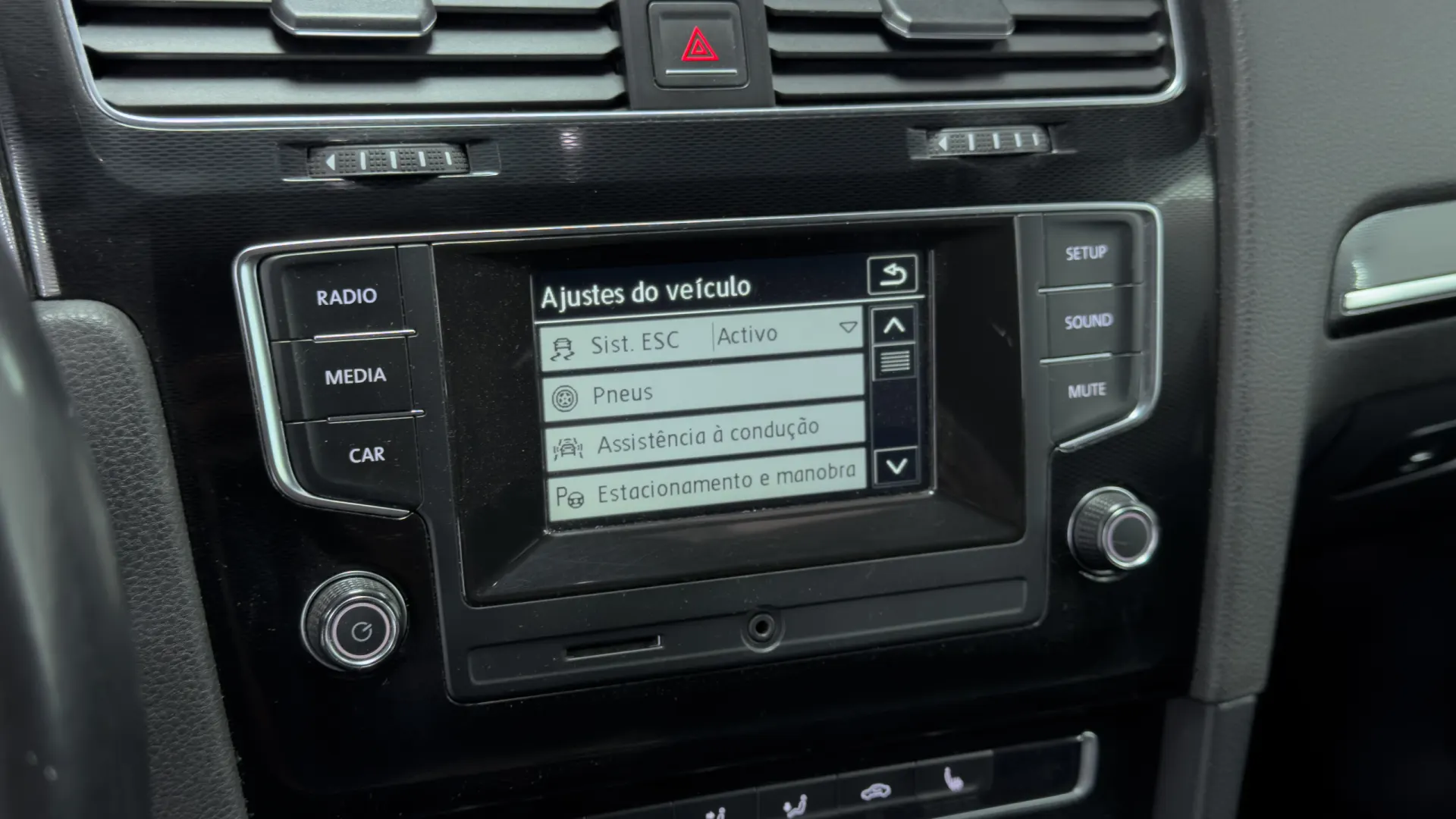 Volkswagen Golf 2.0 TDi GTD 31