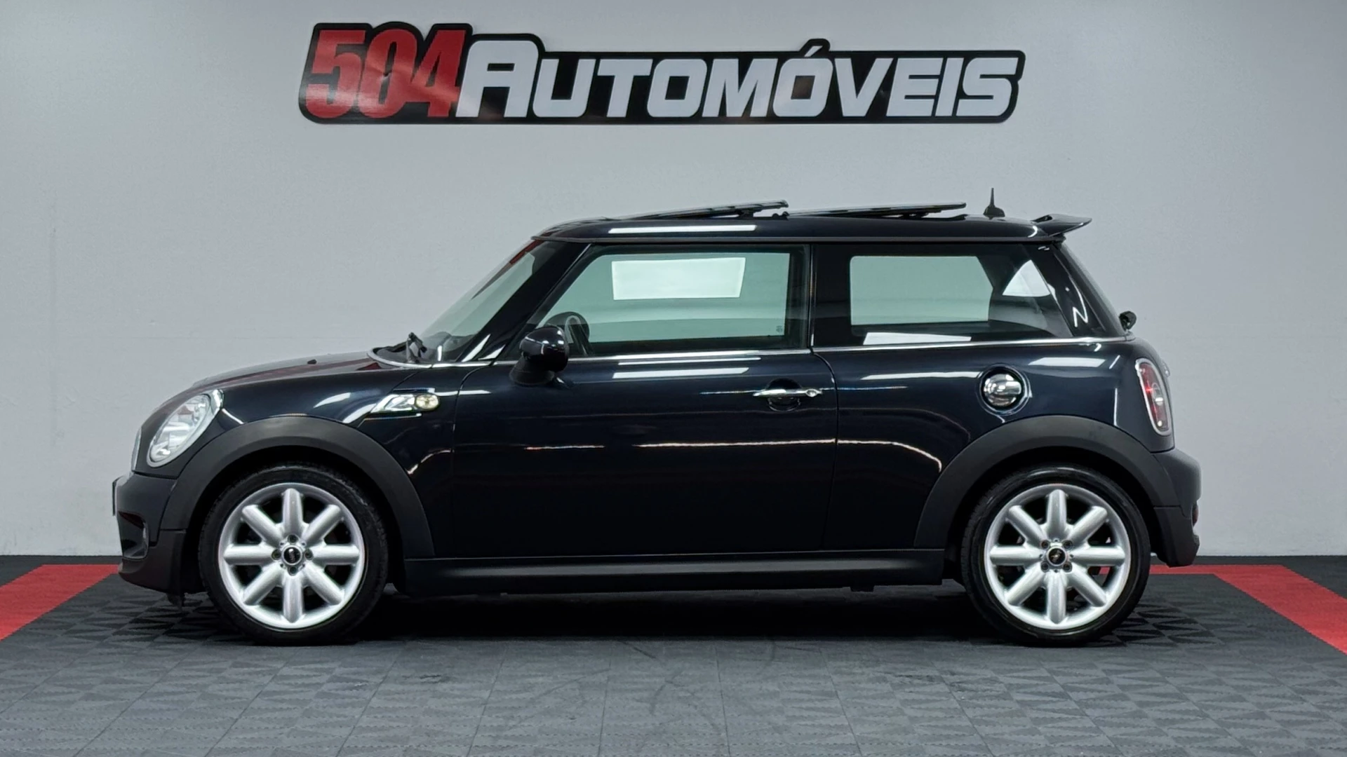 MINI John Cooper Works 8