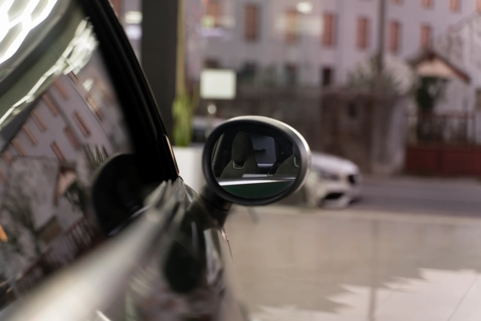 MINI 3 Portas John Cooper Works Plus Auto Desportiva 45