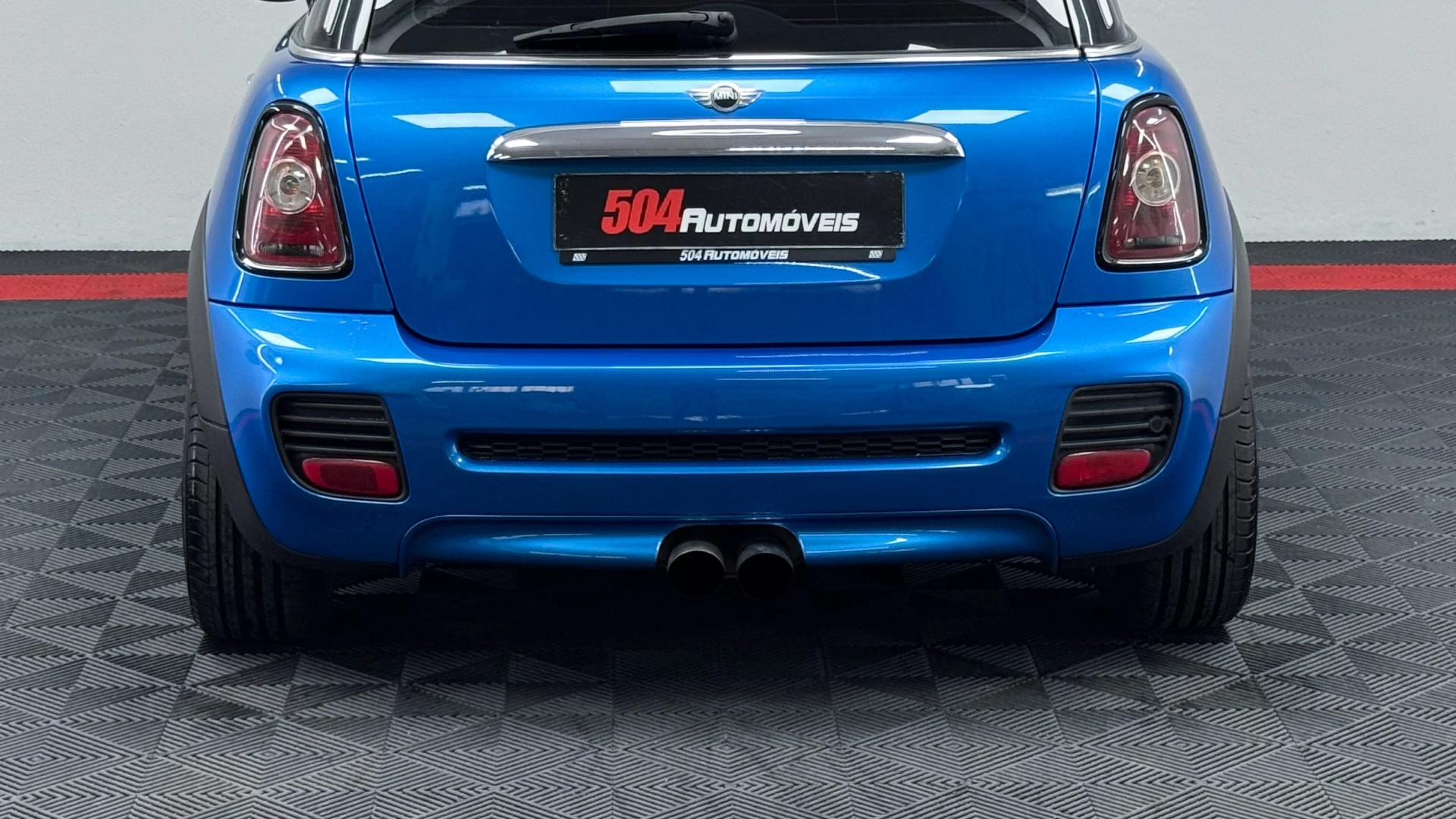 MINI 3 Portas ONE 13