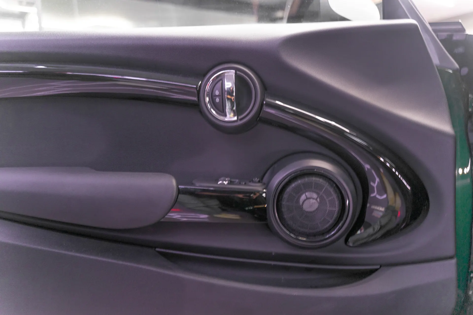 MINI 3 Portas John Cooper Works Plus Auto Desportiva 18