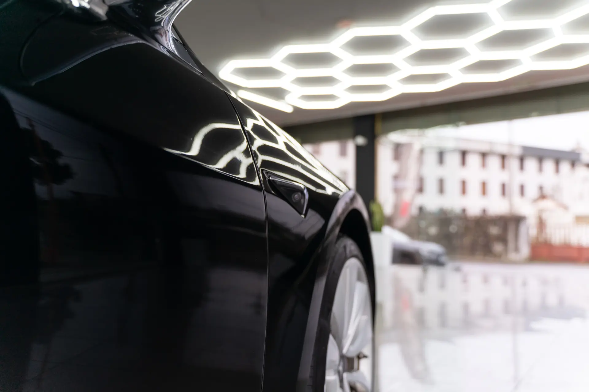 Tesla Model 3 Long Range AWD Dual Motor Performance 24