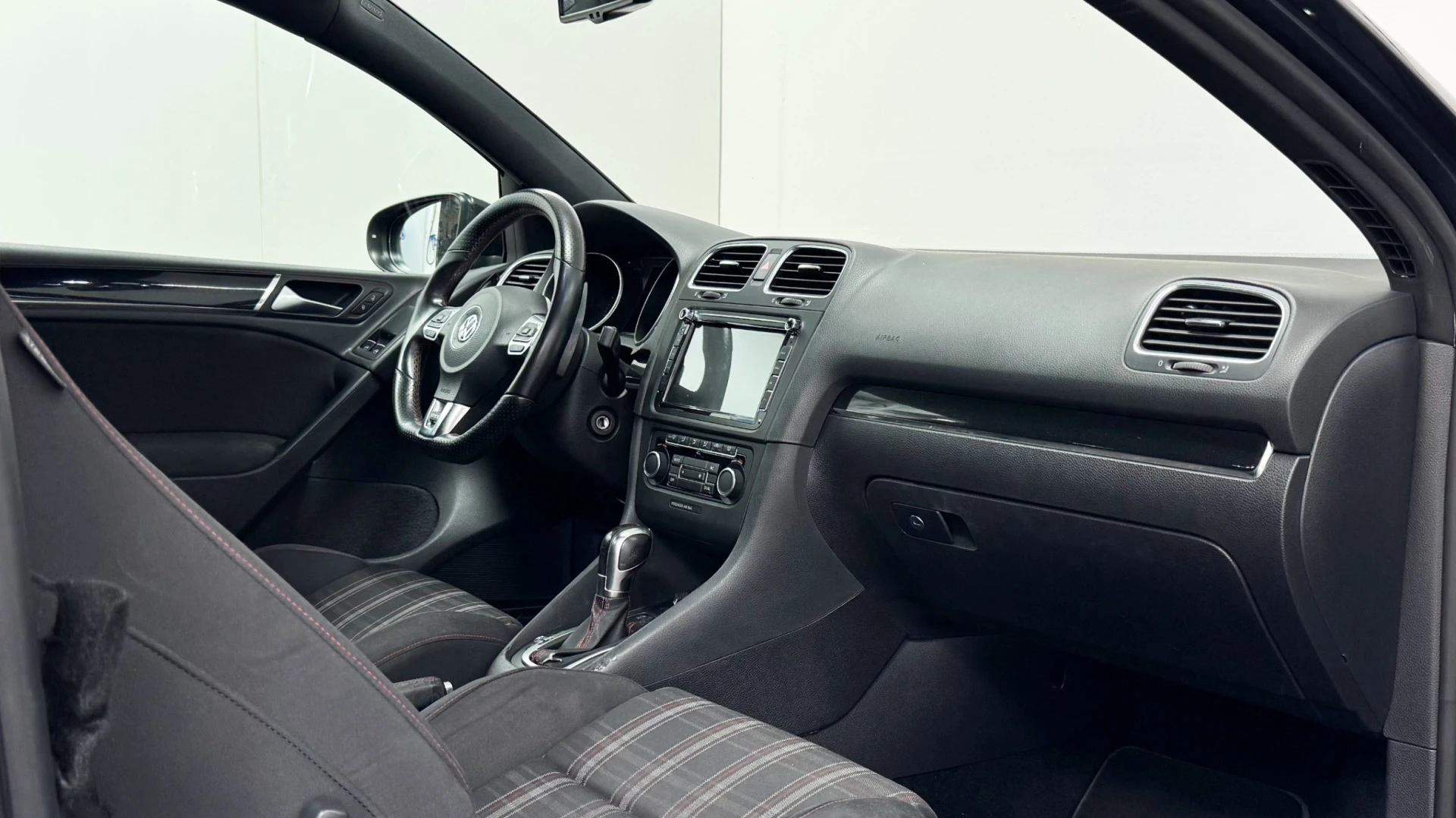 Volkswagen Golf 2.0 TSi GTI DSG 17