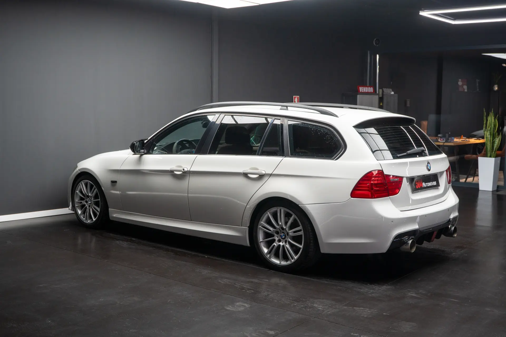 BMW 318 d Pack M 10