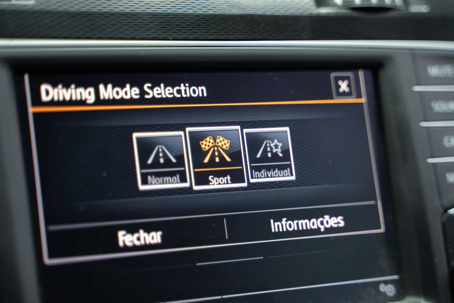 Volkswagen Golf 2.0 TSi GTI DSG 27