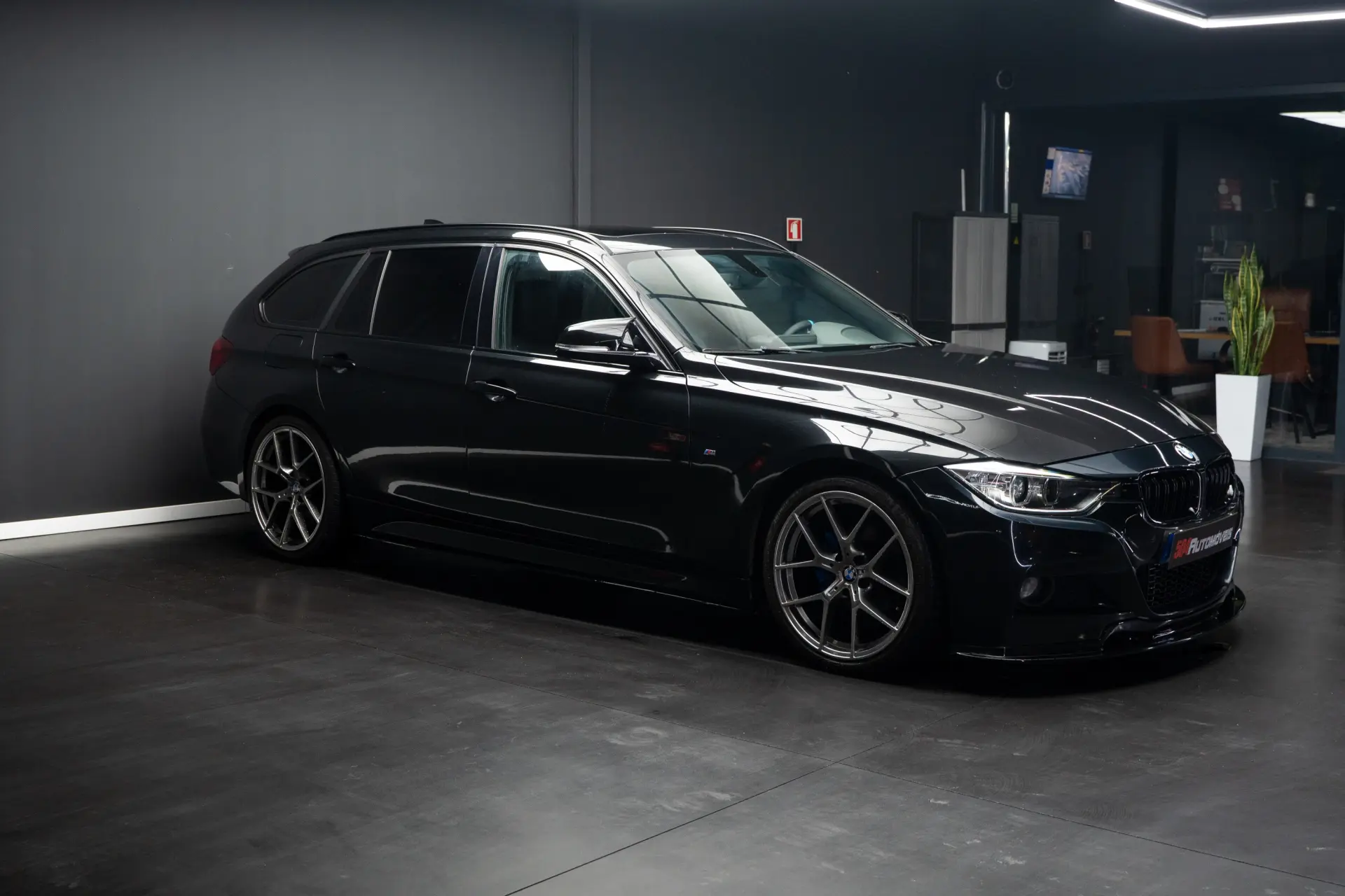 BMW 318 d Auto Pack M 6