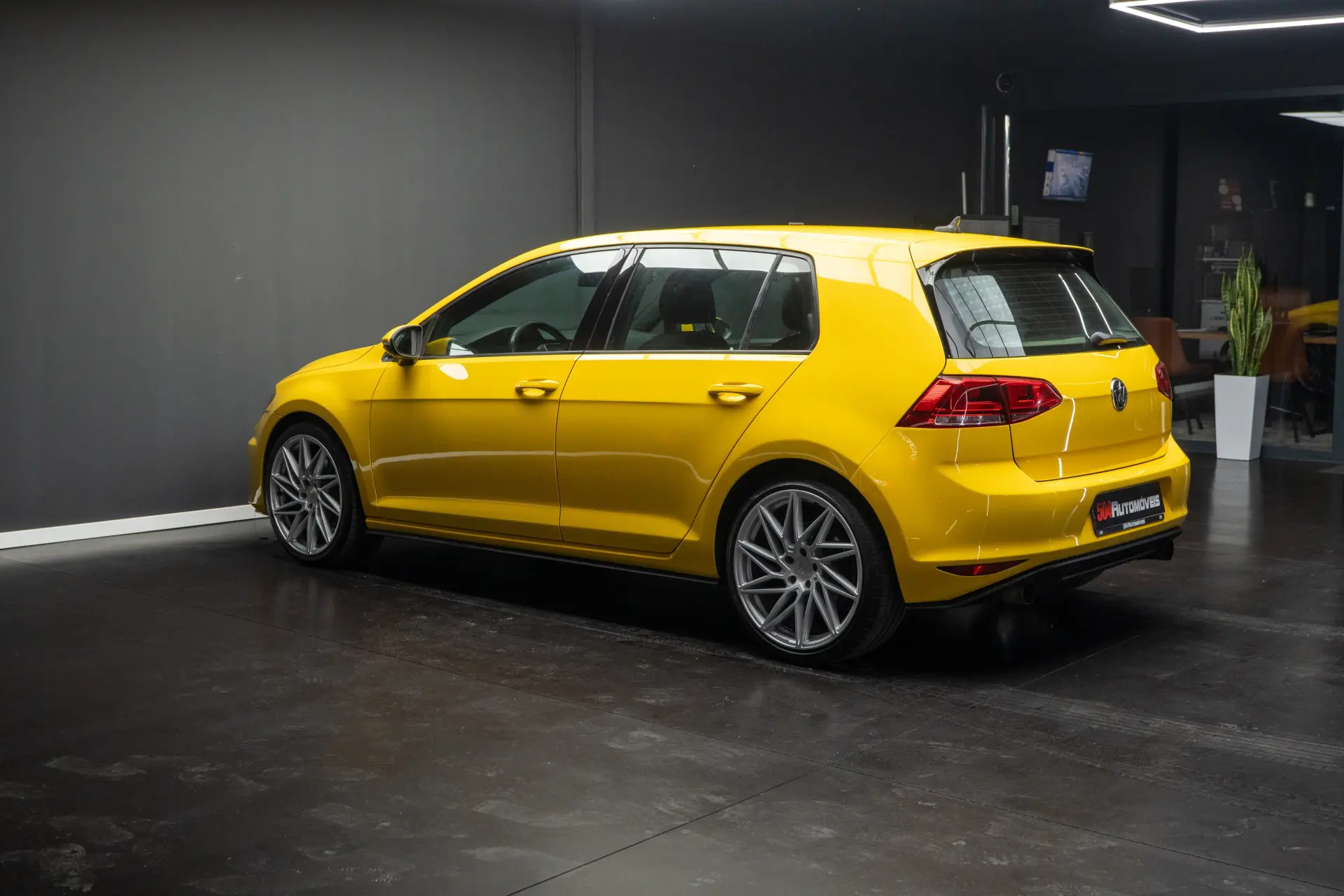Volkswagen Golf 2.0 TSi GTI DSG 11