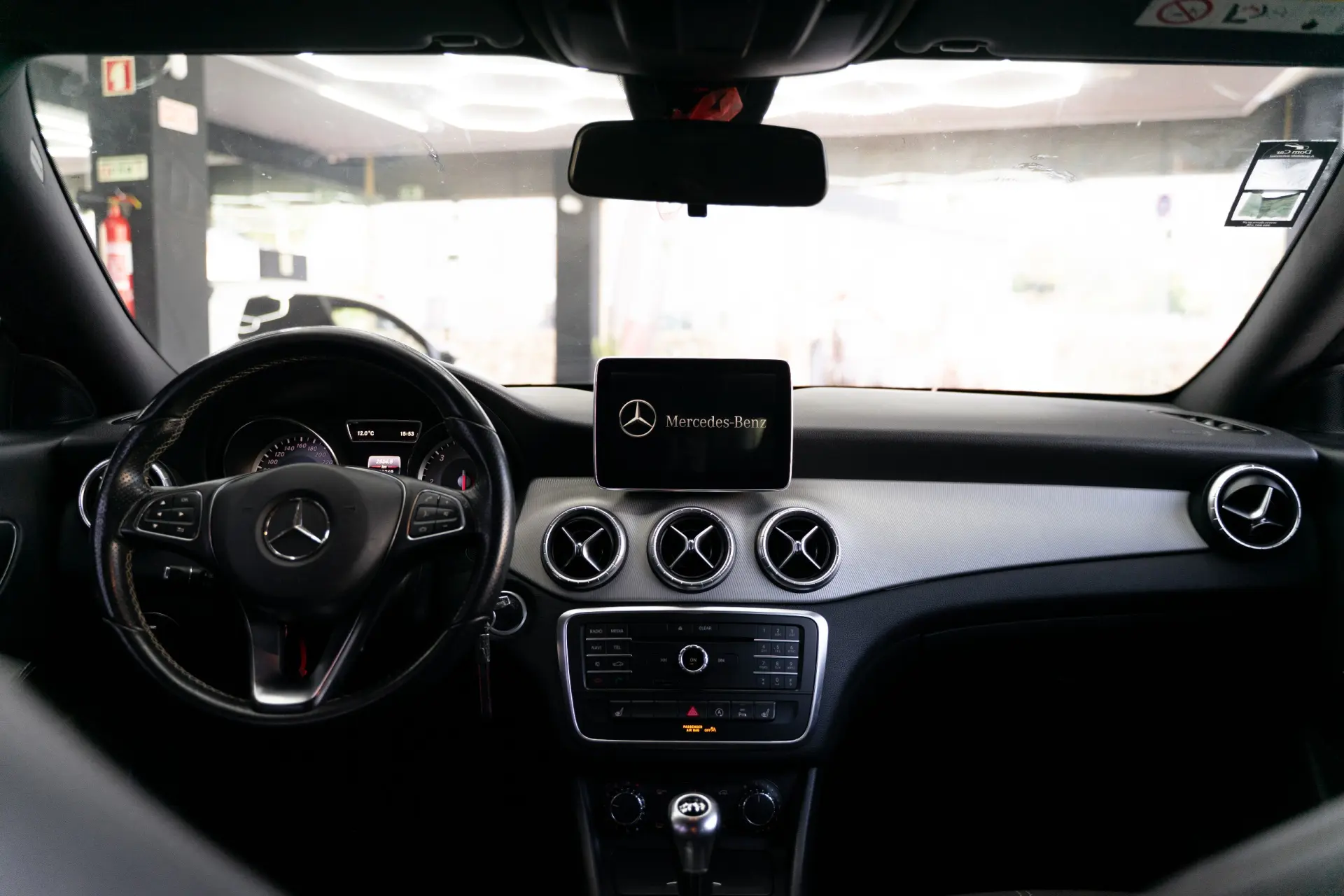 Mercedes-Benz CLA 200 d Urban 17