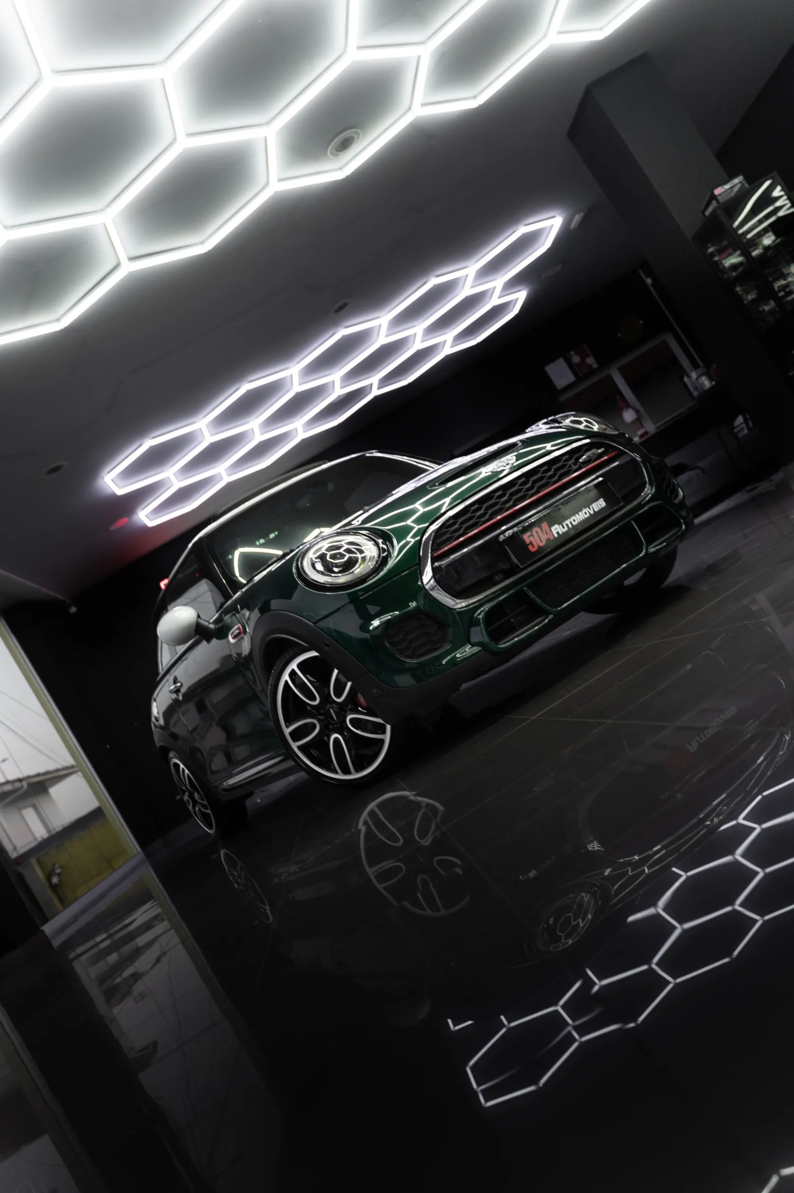 MINI 3 Portas John Cooper Works Plus Auto Desportiva 35