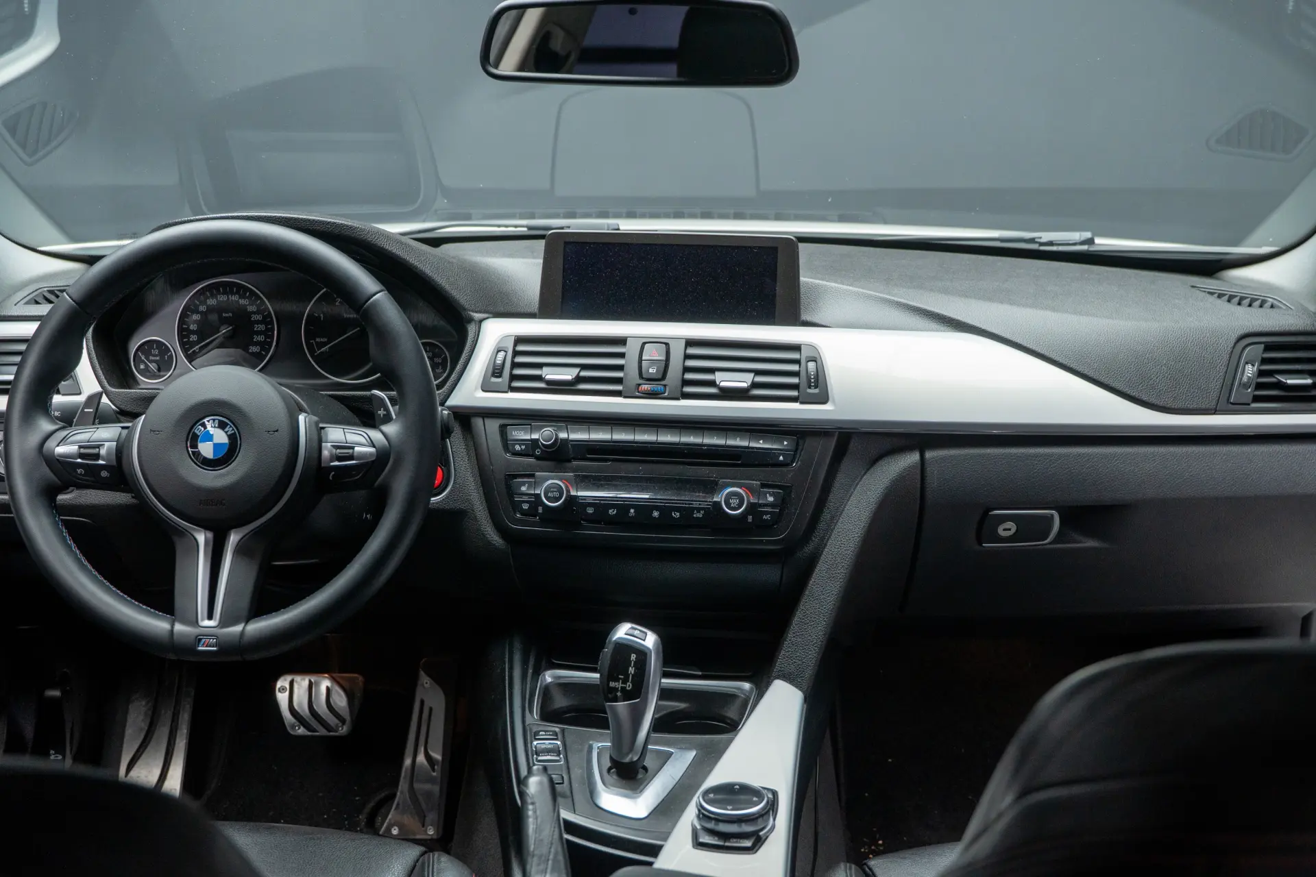 BMW 320 d Sport-Aut. 26