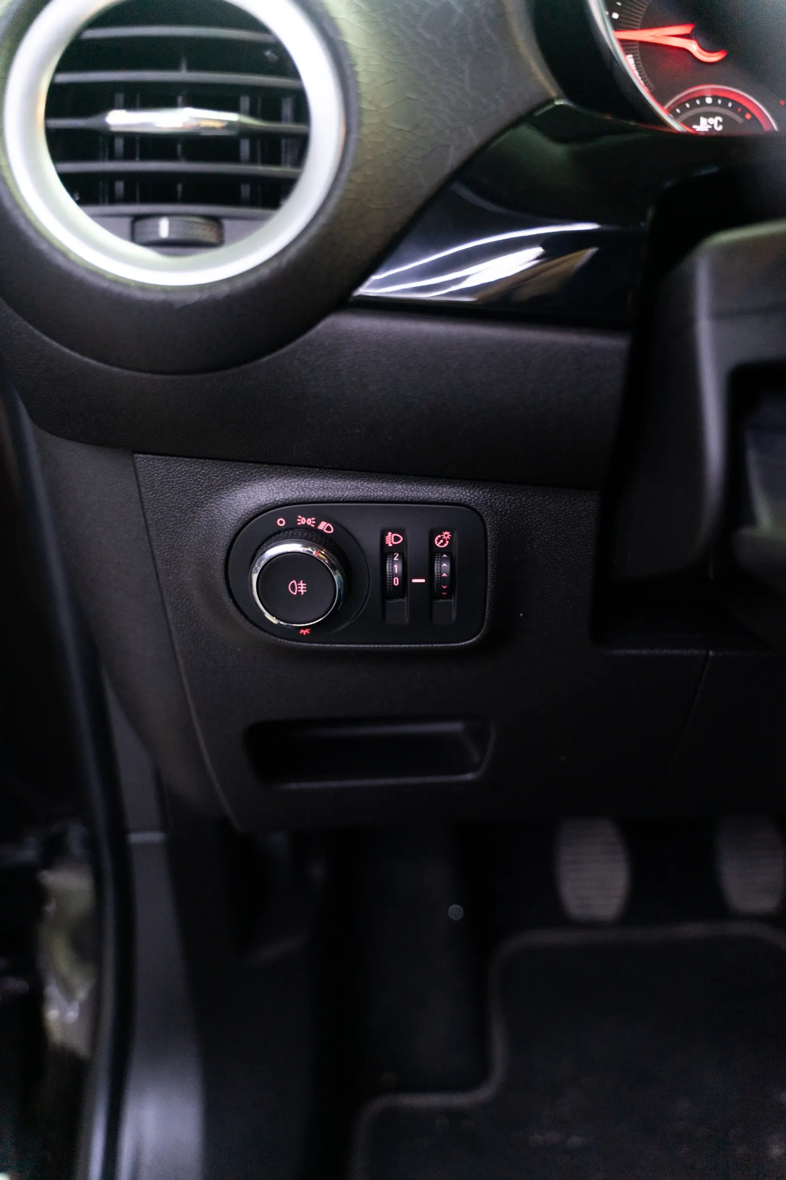 Opel Adam 1.2 Slam 17