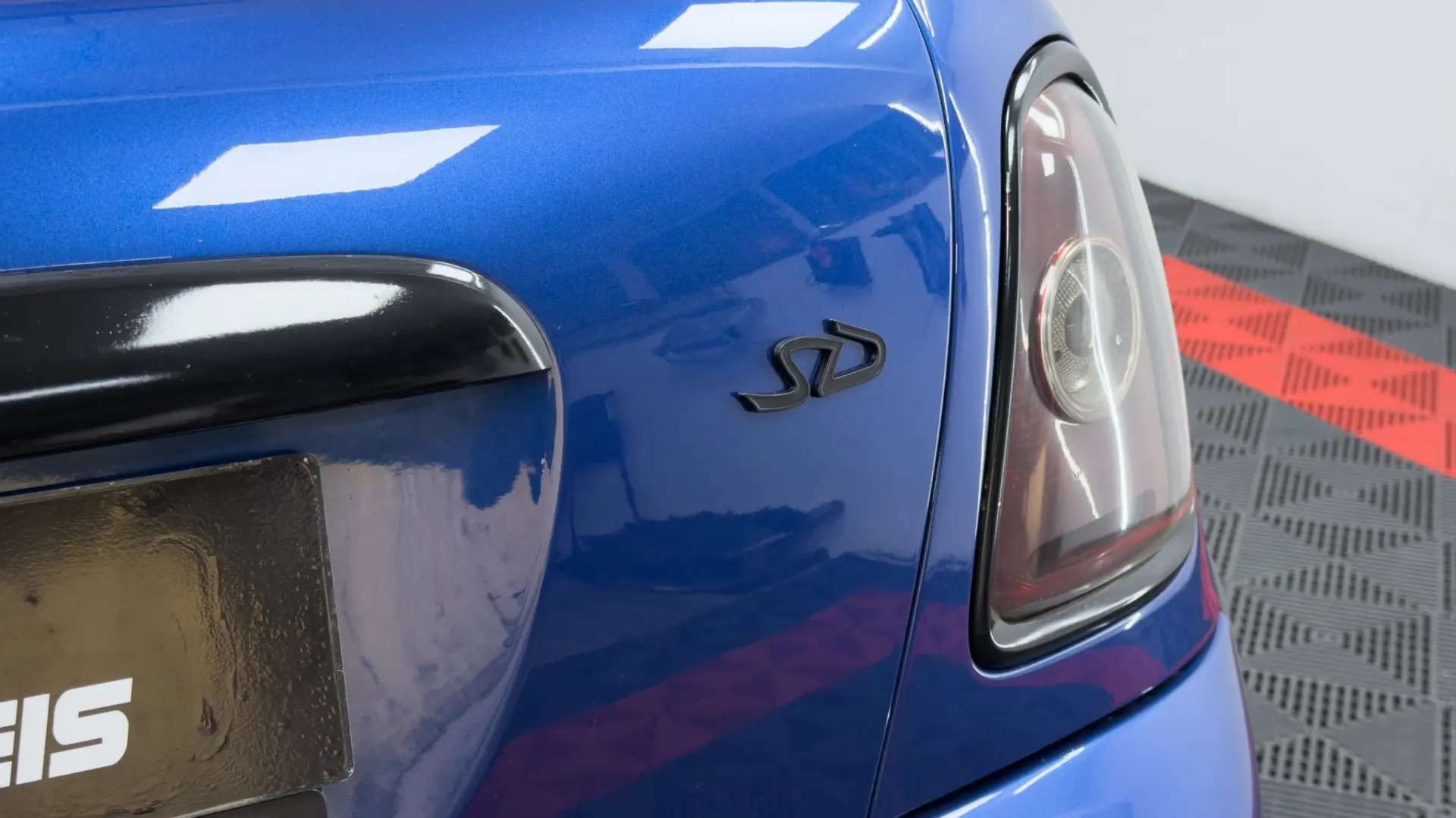 MINI 3 Portas Cooper D 17