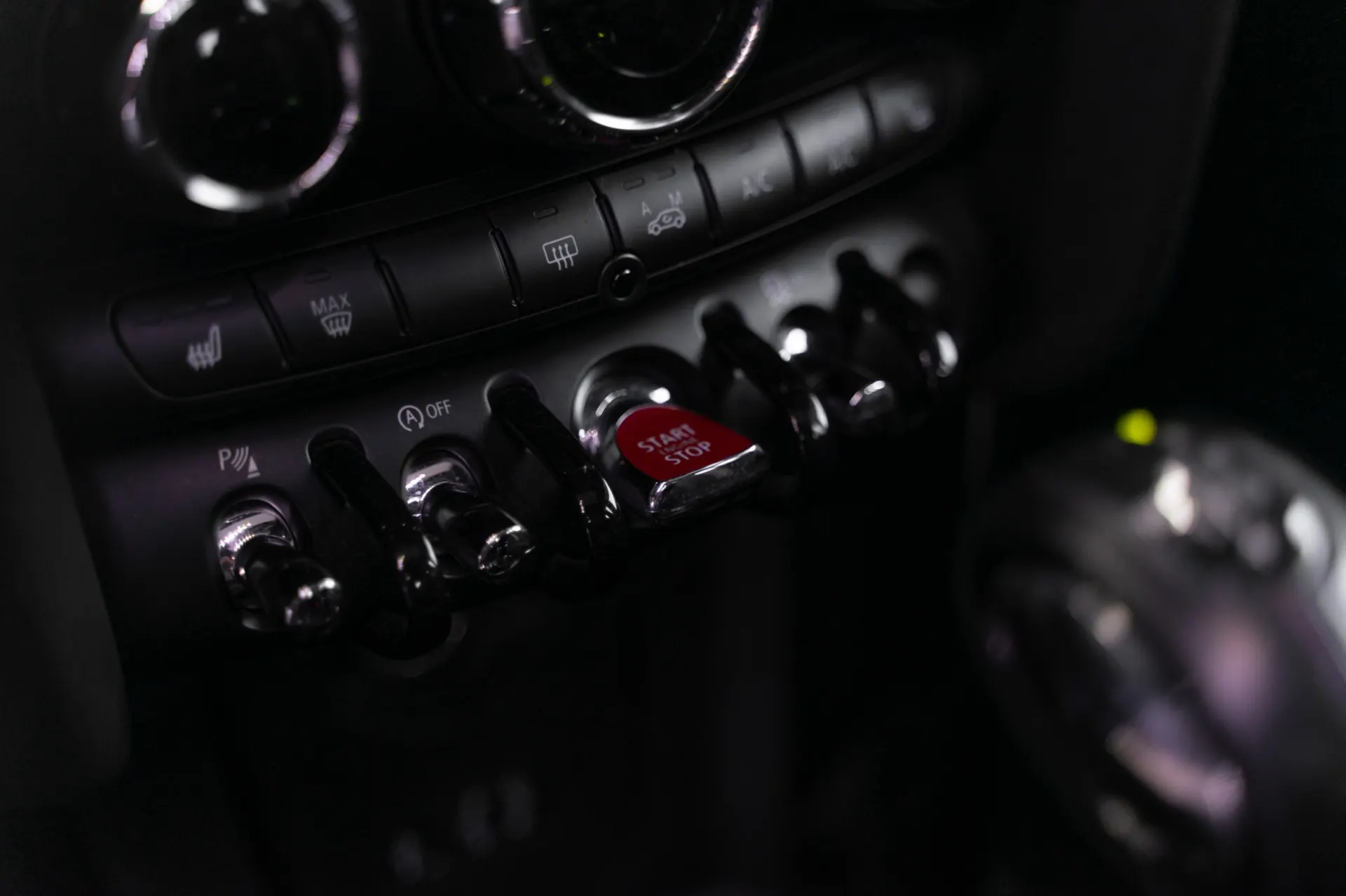 MINI 3 Portas John Cooper Works Plus Auto Desportiva 16