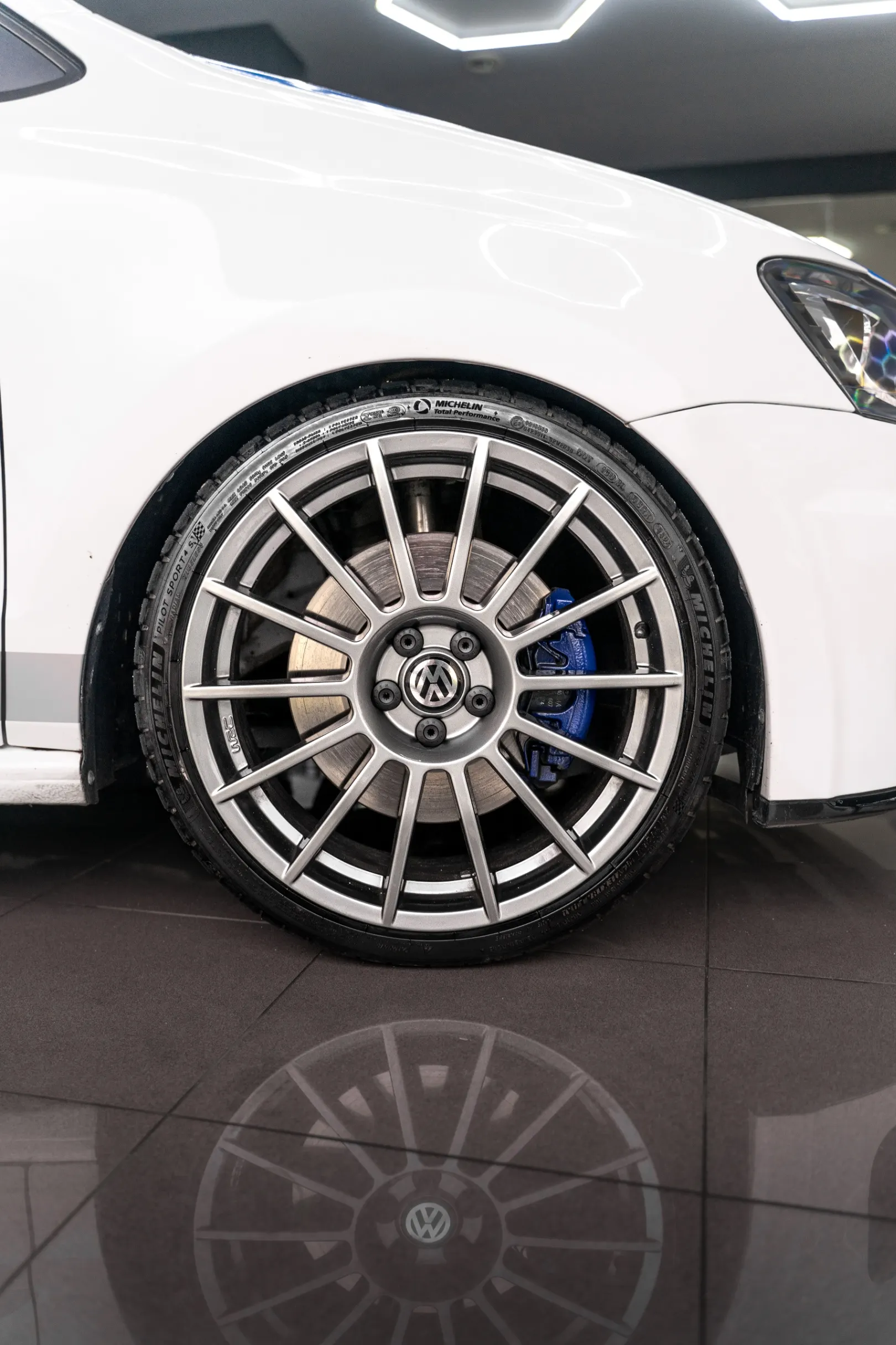 Volkswagen Polo 2.0 TSI R WRC 31