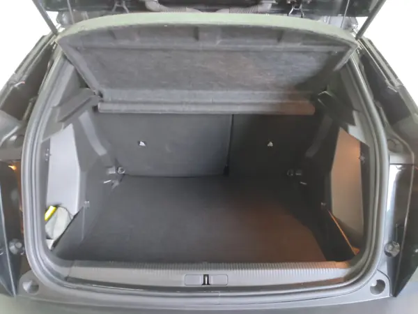 Peugeot e-2008 50 kWh Active Pack 39