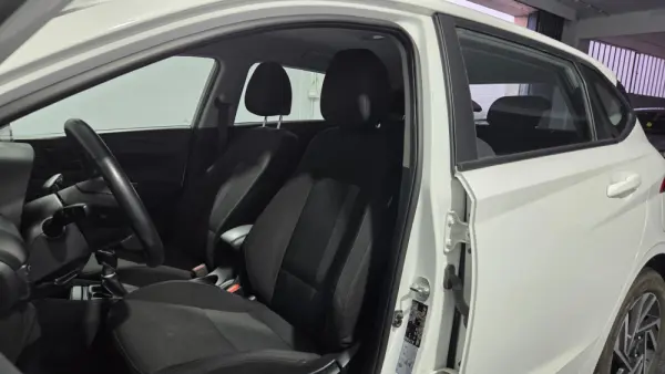 Hyundai i20 1.0 T-GDI Style Plus 12